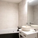 Deluxe Apartamento *
