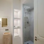 Deluxe *