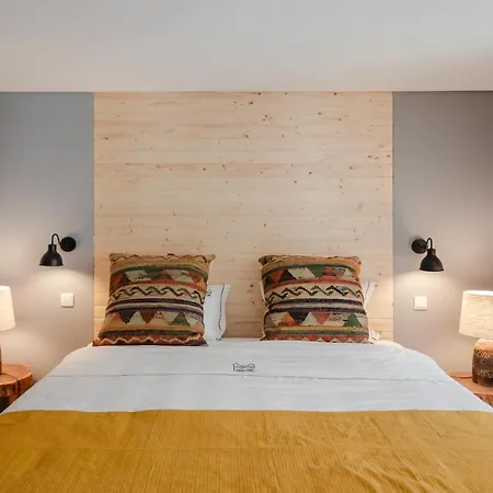 Deluxe Apartment