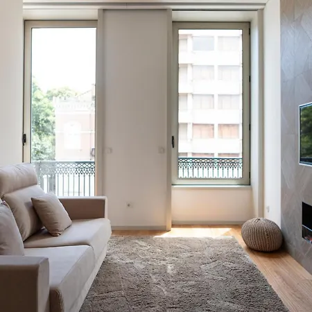 Apartment Deluxe *
